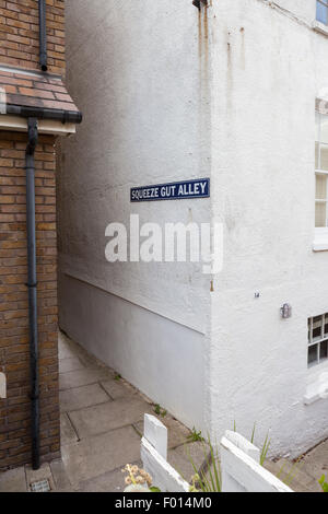 Squeeze Gut vicolo, Whitstable Kent Foto Stock