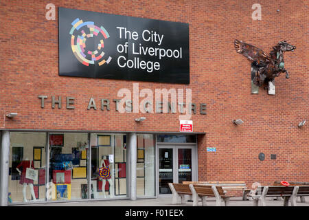 Il Centro delle arti, la città di Liverpool College; Liverpool; Inghilterra; Regno Unito Foto Stock