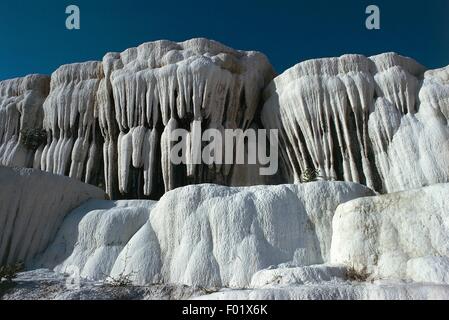 Stalattiti di calcare, Pamukkale (Patrimonio Mondiale UNESCO, 1988), in Turchia. Foto Stock