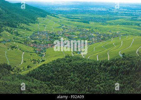 Vista aerea del Yburg nella Foresta Nera (Schwarzwald) - Baden-Württemberg, Germania Foto Stock