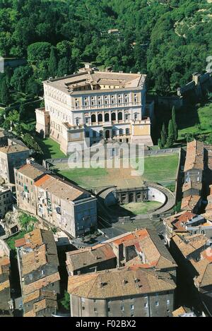 Vista aerea del Palazzo Farnese di Caprarola - Provincia di Viterbo, regione Lazio, Italia Foto Stock