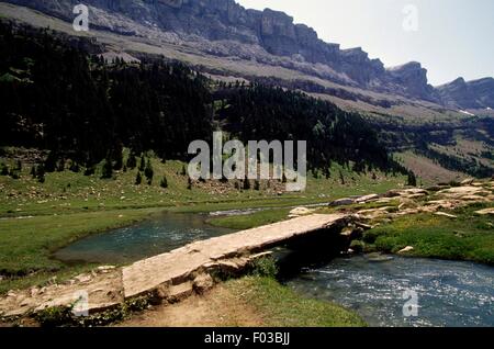 Circo de Soaso, Ordesa Valley, il Parco Nazionale di Ordesa y Monte Perdido (Patrimonio Mondiale UNESCO, 1997), Aragona, Spagna. Foto Stock