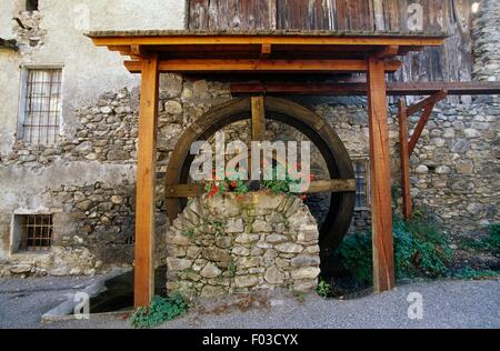 Mulino a Chateauroux-les-Alpes, Parco Nazionale degli Ecrins (Parco nazionale degli Ecrins), Hautes Alpes, Francia. Foto Stock