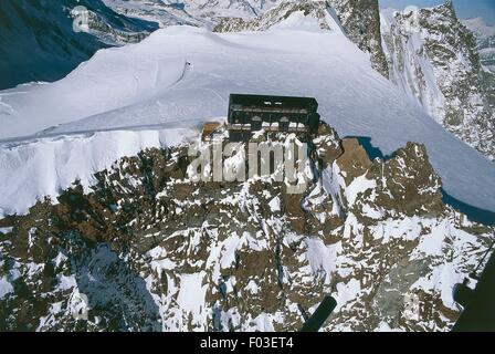 Italia - Regione Piemonte - Alpi Pennine - Valsesia - Monte Rosa massiccio. Regina Margherita capanna sulla Punta Gnifetti o Signalkuppe). Foto Stock