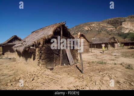 Case in Ranohira, vicino Isalo National Park, Madagascar. Foto Stock