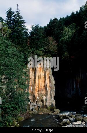 Sounkyo Gorge, Obako Rock nel fiume Ishikari, Daisetsuzan National Park, Hokkaido, Giappone. Foto Stock