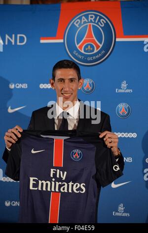 Parigi, Francia. 06 Ago, 2015. Parigi St German introdurre nuova firma Angel di Maria (PSG) all'Shrangi Hotel in Parigi. Di Maria è stata acquisita dal Manchester United. Credito: Azione Sport Plus/Alamy Live News Foto Stock