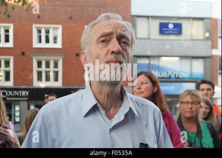 Norwich, Norfolk, Regno Unito. 06 Ago, 2015. Leadership laburista candidato, Jeremy Corbyn, MP in un rally a Norwich, Norfolk Fotografia leadership laburista candidato, Jeremy Corbyn, MP in un rally a Norwich, Norfolk Fotografia Credito: Jason Bye/Alamy Live News Foto Stock