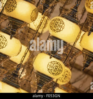 Mosaico lampade ottomano dal Grand Bazaar, Istanbul, Turchia Foto Stock