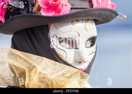 Il famoso Carnevale veneziano di Annecy in Alta Savoia, Rhône-Alpes, in Francia Foto Stock