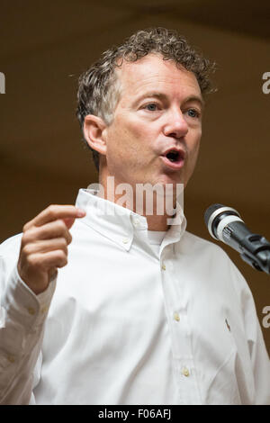 Goose Creek, South Carolina, Stati Uniti d'America. 8 Ago, 2015. Stati Uniti Il senatore e GOP candidato presidenziale Rand Paolo parla durante una campagna stop alla VFW Hall 8 Agosto 2015 in Goose Creek, Carolina del Sud. Foto Stock