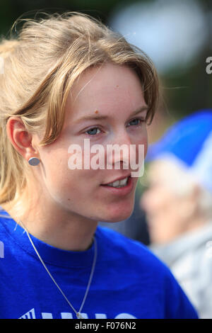 Hannah Barnes (UnitedHealthcare Pro Cycling) prima di iniziare la fase finale di Aviva donna Tour 2015, Marlow Foto Stock