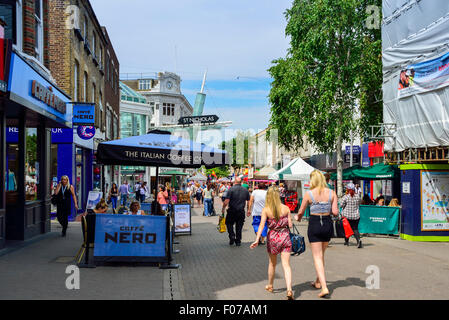 High Street, Sutton, London Borough of Sutton, Greater London, England, Regno Unito Foto Stock