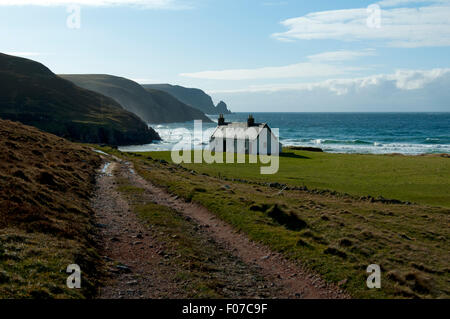 La via di avvicinamento Bothy Kearvaig a Kearvaig, baia sulla costa nord est di Cape Wrath, Sutherland, Scotland, Regno Unito. Foto Stock