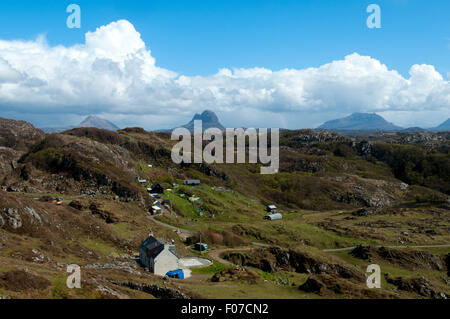 Canisp, Suilven e Cul Mor da: Achmelvich Bay, vicino a Lochinver, Sutherland, Scotland, Regno Unito Foto Stock