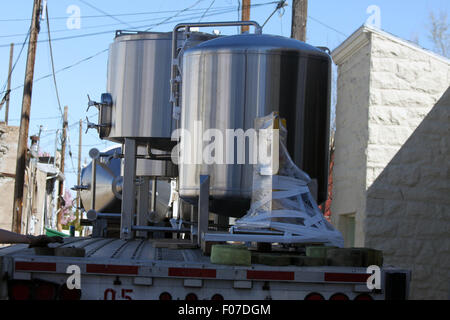 Tini di birra Foto Stock