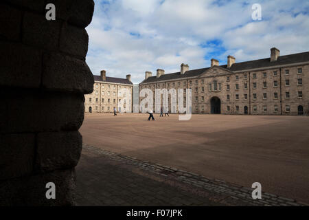 Il Museo Nazionale di Irlanda, la piazza principale, la caserma Collins, un ex British (e versioni successive) Irish caserma militare in Foto Stock