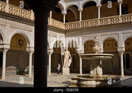 Casa de Pilatos, Pilato's House. Cortile principale. Siviglia, in Andalusia, Spagna. Foto Stock