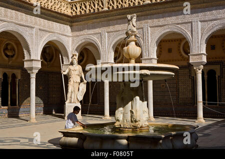 Casa de Pilatos, Pilato's House. Cortile principale. Siviglia, in Andalusia, Spagna. Foto Stock