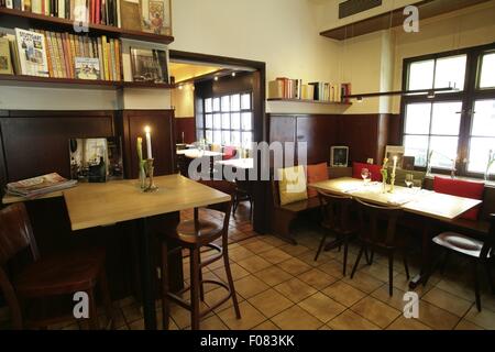 Le tabelle di cui al ristorante, Germania Foto Stock