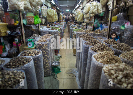 Dadi e mercato specie nella città di Hanoi Foto Stock