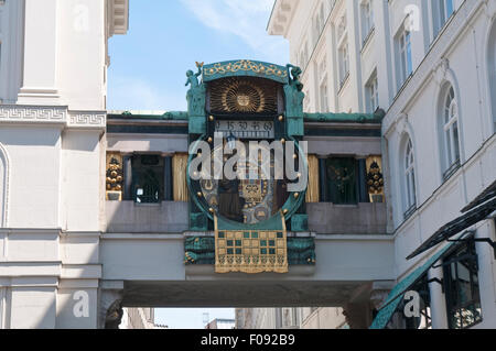 Il musical Ankeruhr orologio meccanico in Vienna Foto Stock