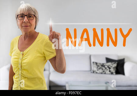 Nanny touchscreen è rappresentato dagli alti. Foto Stock