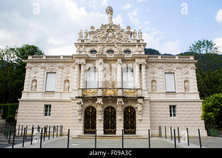 Facciata del castello di Linderhof in Baviera, Germania Foto Stock