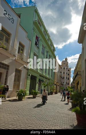 Verticale di street view all Avana, Cuba. Foto Stock