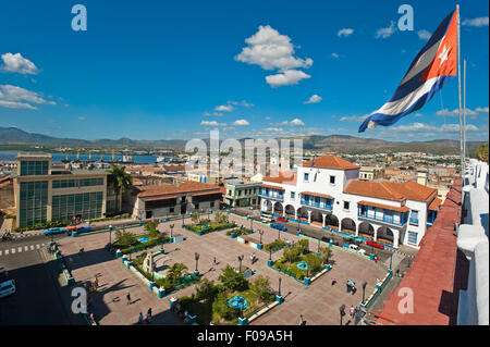 Orizzontale vista aerea del Parque Céspedes, Parco Cespedes, a Santiago de Cuba, Cuba. Foto Stock