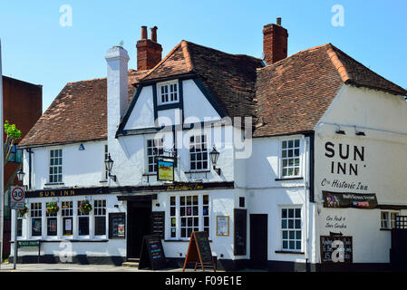 Xvii secolo Il Sun Inn, Castle Street, Reading, Berkshire, Inghilterra, Regno Unito Foto Stock