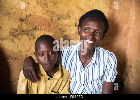 Genocidio vedove caffè collettivo, il lago Kivu, Ruanda Foto Stock