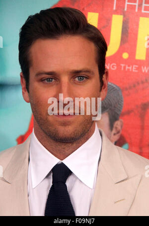 New York, New York, Stati Uniti d'America. 10 Ago, 2015. Attore ARMIE HAMMER assiste il New York premiere di ''l'uomo dall'U.N.C.L.E." tenutasi presso il Teatro Ziegfeld. Credito: Nancy Kaszerman/ZUMA filo/Alamy Live News Foto Stock