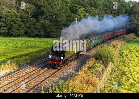 Il Royal Ducato, Tangmere, cottura a vapore attraverso Restormel Foto Stock