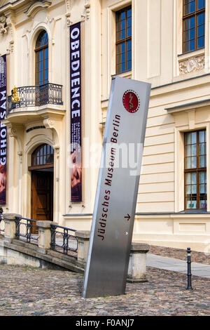 Berlino Museo Ebraico Jüdisches Museum exterior edificio antico e ingresso Foto Stock