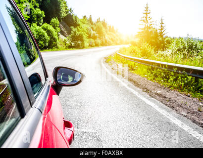 Auto sulla strada Foto Stock