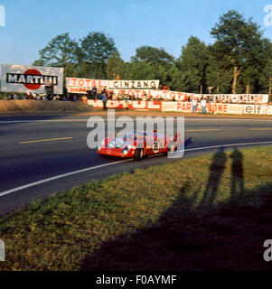 La 24 Ore di Le Mans il 29 settembre 1968. Ignazio Giunti,Nanni Galli Alfa Romeo T33/2. Foto Stock