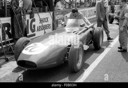 GP di Gran Bretagna : L'Aintree 18 luglio 1959. Tony Brooks Vanwall VW ritirato. Foto Stock