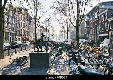 Lindengracht ad Amsterdam alla moda quartiere Jordaan, North Holland, Paesi Bassi Foto Stock