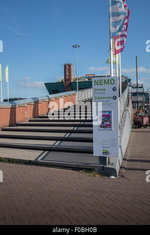 Colpo esterno del Nemo Science Museum di Amsterdam Foto Stock