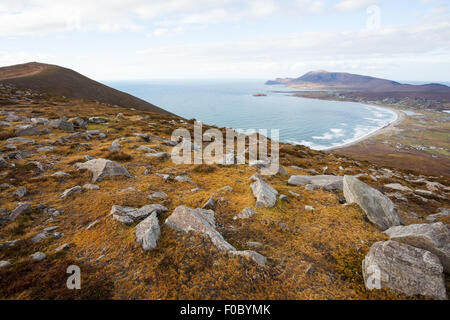 Vista a chiglia e Slievemore mountain da Minaun, Achill Island. Foto Stock