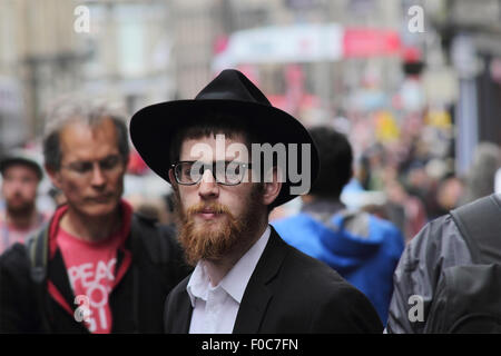 Edinburgh, Regno Unito. 11 Ago, 2015. Artisti & esecutori al Fringe Festival di Edimburgo, 11.08. 2015, il Royal Mile di Edimburgo Scotland Credit: Malgorzata Larys/Alamy Live News Foto Stock