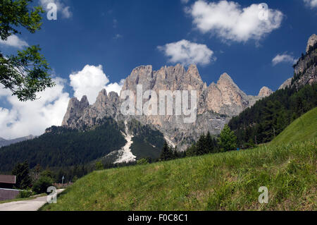 Rosengarten; Gebirgsstock; Dolomiten, Landschaft - ITA, Italien, - Foto Stock