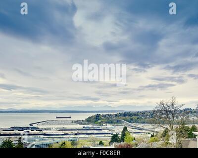 Vista distante Bainbridge Island da Kerry Park, Seattle, nello Stato di Washington, USA Foto Stock