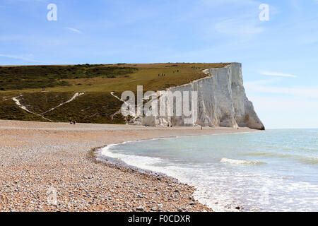 Vista dei sette Siters come visto dalla spiaggia di Cuckmere Haven, East Sussex, England, Regno Unito Foto Stock