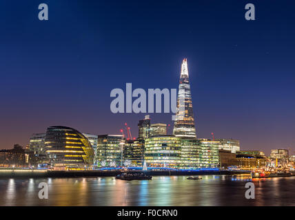 La Shard è uno del più alto edificio di Londra sulla riva sud del fiume Tamigi, Londra UK. Foto Stock