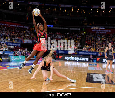 Sydney, Australia. 12 Ago, 2015. Azione durante la Nuova Zelanda Malaw versus match. Credito: MediaServicesAP/Alamy Live News Foto Stock