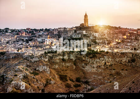 L'incredibile paesaggio di Matera, la città di pietre nella regione Basilicata Foto Stock