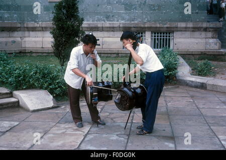 Geografia / viaggio, Cina, persone, musicisti al Sun Yat-sen Memorial Hall, Guangzhou, ottobre 1965, Additional-Rights-Clearences-Not Available Foto Stock