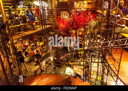 Cross Club, musica club, locali notturni, pub di Praga, Repubblica Ceca Foto Stock